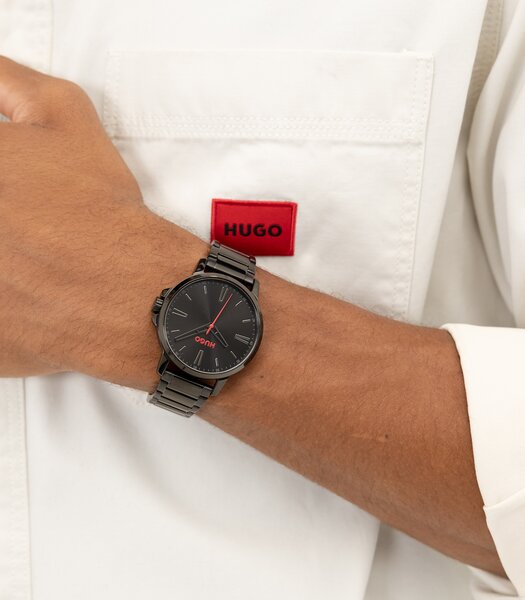 Montre HUGO SMOOTH Homme 1530421 Analogue Cadran MINERAL Noir Bracelet Acier Noir Etanchéité 3BAR