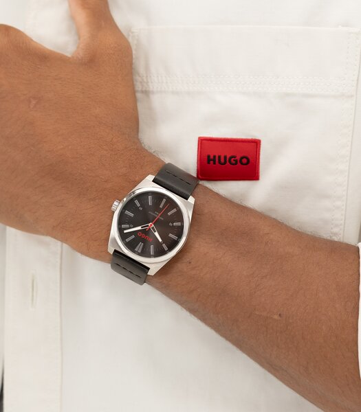 Montre HUGO ARK Homme 1530437 Analogue Cadran MINERAL Noir Bracelet Cuir Noir Etanchéité 5BAR