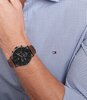 Montre TOMMY HILFIGER TYSON Homme 1710704 Analogue Cadran MINERAL Noir Bracelet Cuir Brun Etanchéité 5BAR