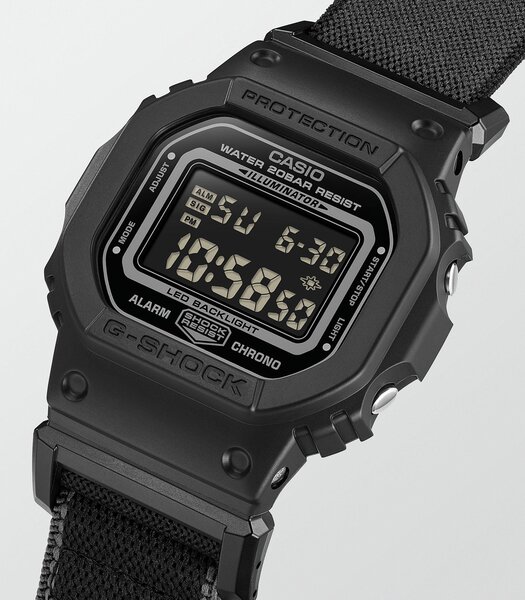 Montre CASIO G-SHOCK Homme DW-5600MNC-1ER