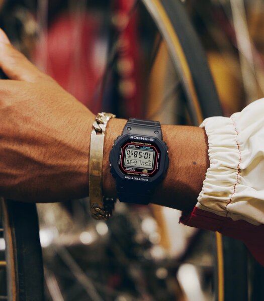 Montre CASIO G-SHOCK Homme DW-5600RL-1ER Digital Cadran MINERAL Noir Bracelet Résine Noir Etanchéité 20BAR