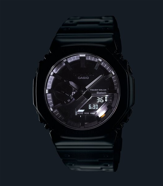 Montre CASIO G-SHOCK Homme GM-B2100D-1AER Analogue Cadran MINERAL Noir Bracelet Acier inoxydable Argenté Boucle déployante Etanchéité 20BAR