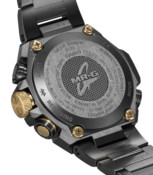 Montre CASIO G-SHOCK Homme MRG-B2000B-1A4DR Analogue Cadran Saphir Rouge Bracelet Titane Noir Etanchéité 20BAR