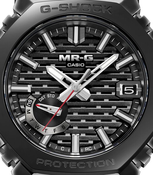 Montre CASIO G-SHOCK Homme MRG-B2100B-1ADR Analogue Cadran Saphir Noir Bracelet Titane Noir Etanchéité 20BAR
